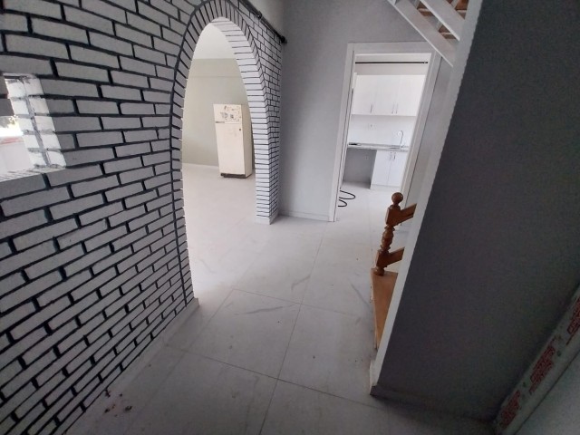 Yalova Altınova Kaytazdere'de Satılık Deniz 50 M Satılık Villa  